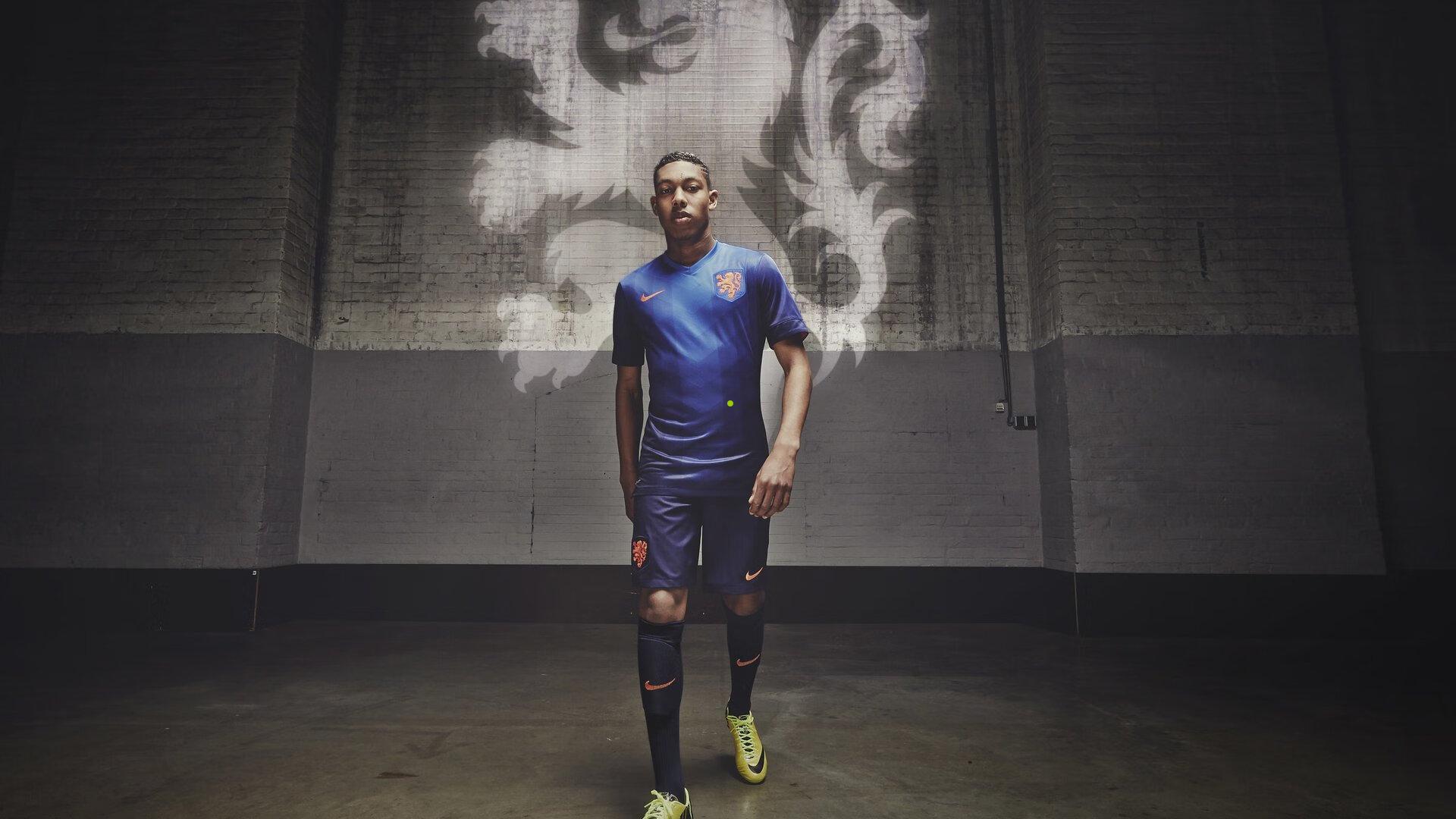 日本男足中场中村敬斗悲愤揭露，在法国遭四个月跟踪骚扰，安全受威胁